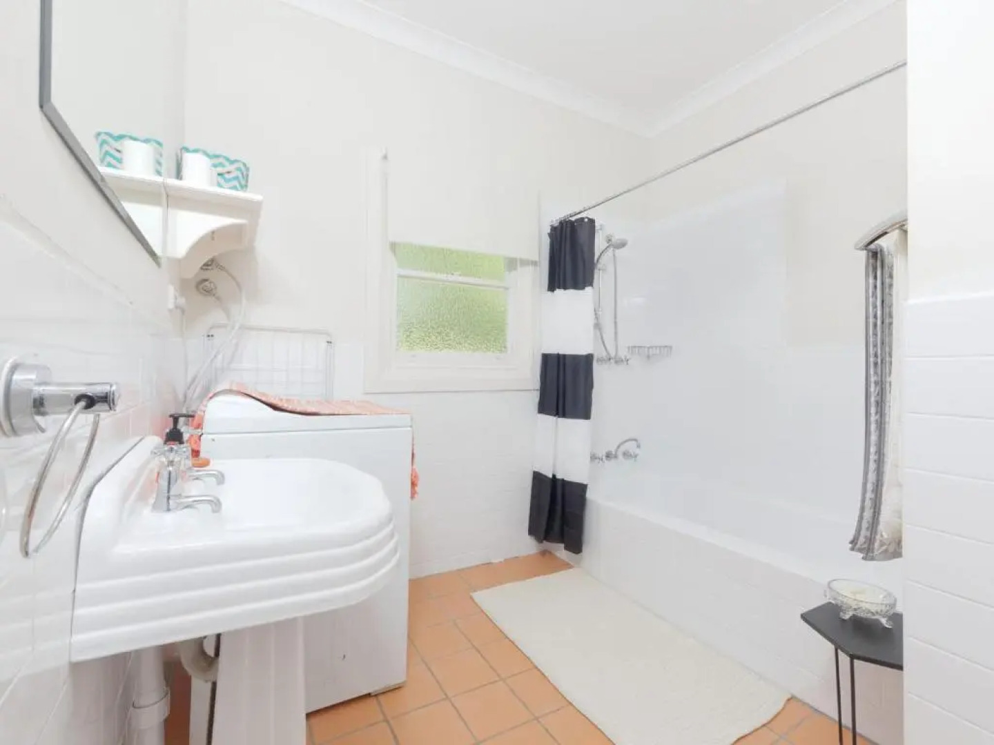 Redwood Cottage Burradoo getaway Southern Highlands 4pm Check Out Sunday