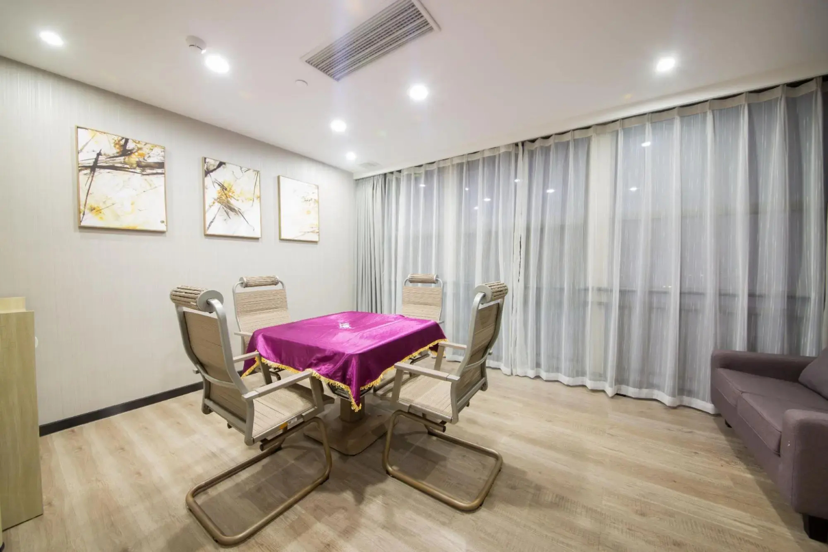 Echarm Hotel Qingyuan Stadium Branch