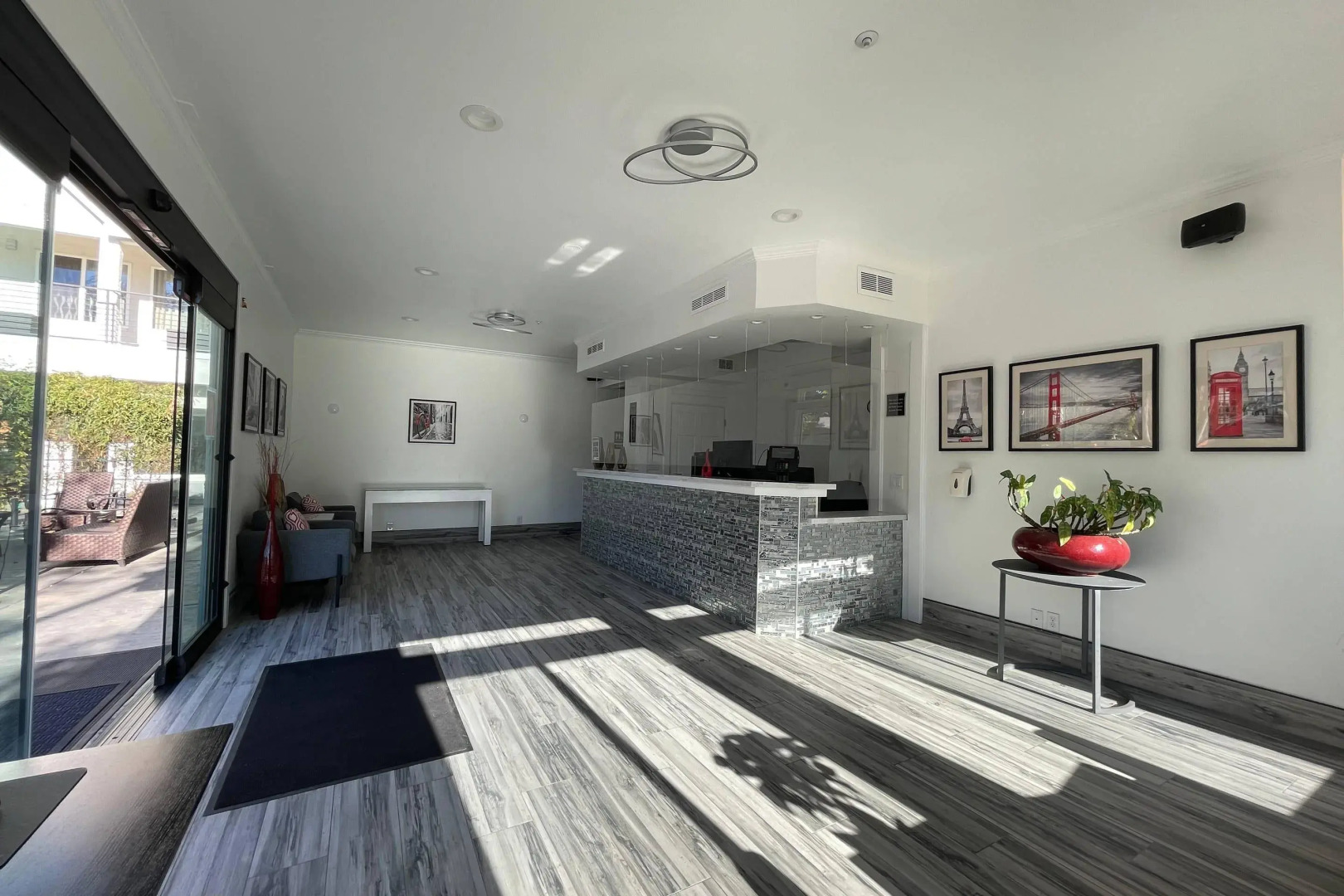 Aggie Inn, an Ascend Collection Hotel