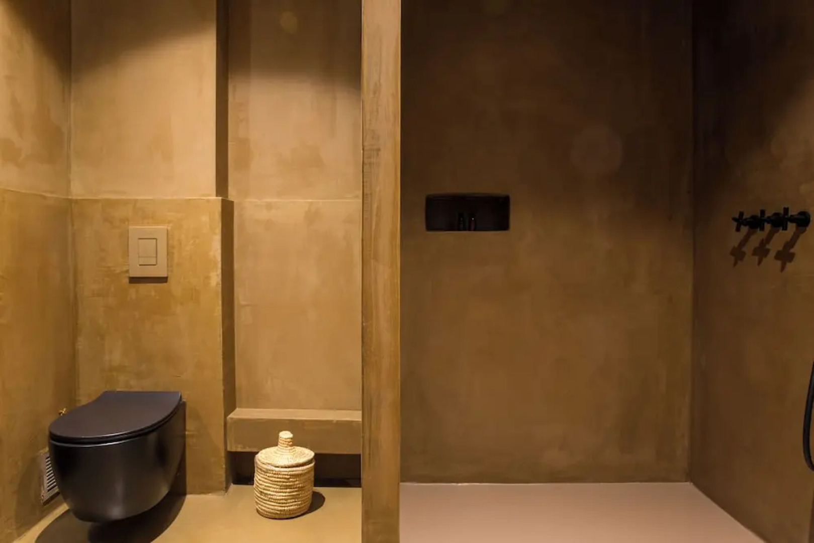 Life Gallery Hotel