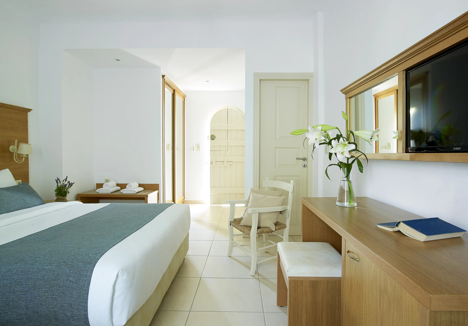 Coriva Beach Hotel & Bungalows