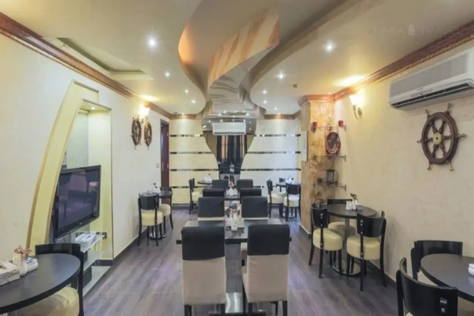 Kanon Hotel Suites