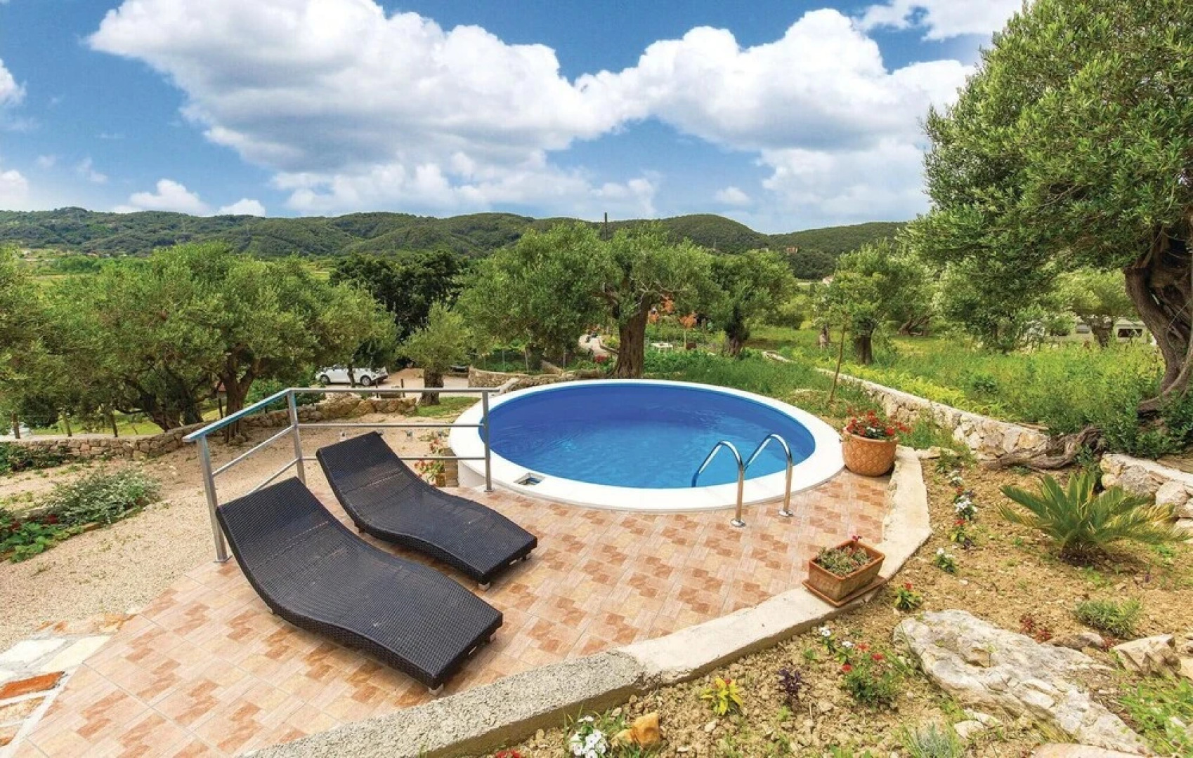 Awesome Home in Supetarska Draga With Wifi and 2 Bedrooms