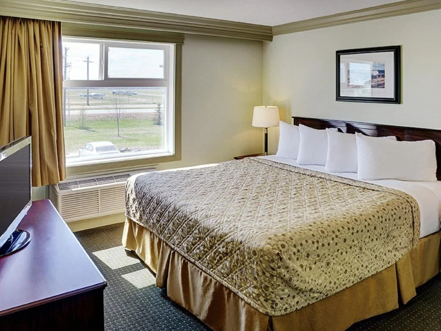 Chateau Nova Hotel & Suites Ft. McMurray