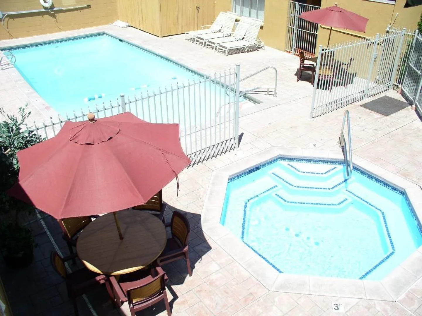 The Metropolitan Inn