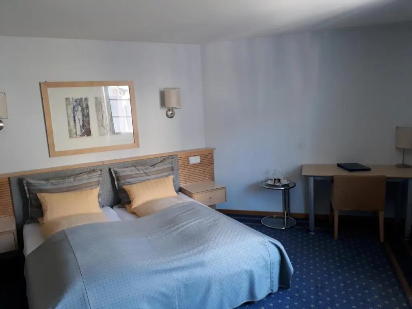 City Hotel