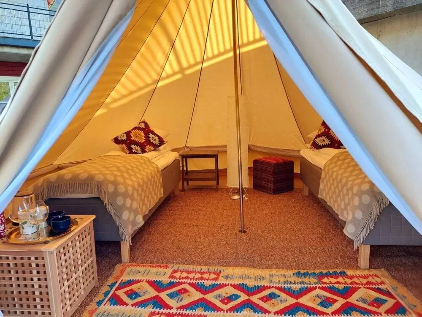 Eidfjord Riverside Apartments & Glamping