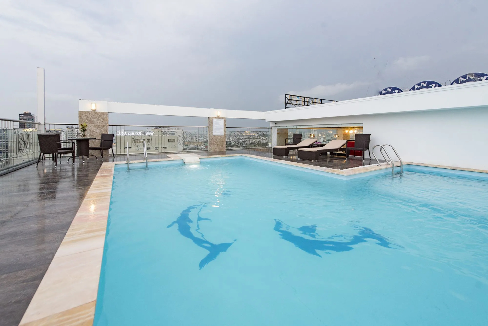 Crystal Hotel Da Nang