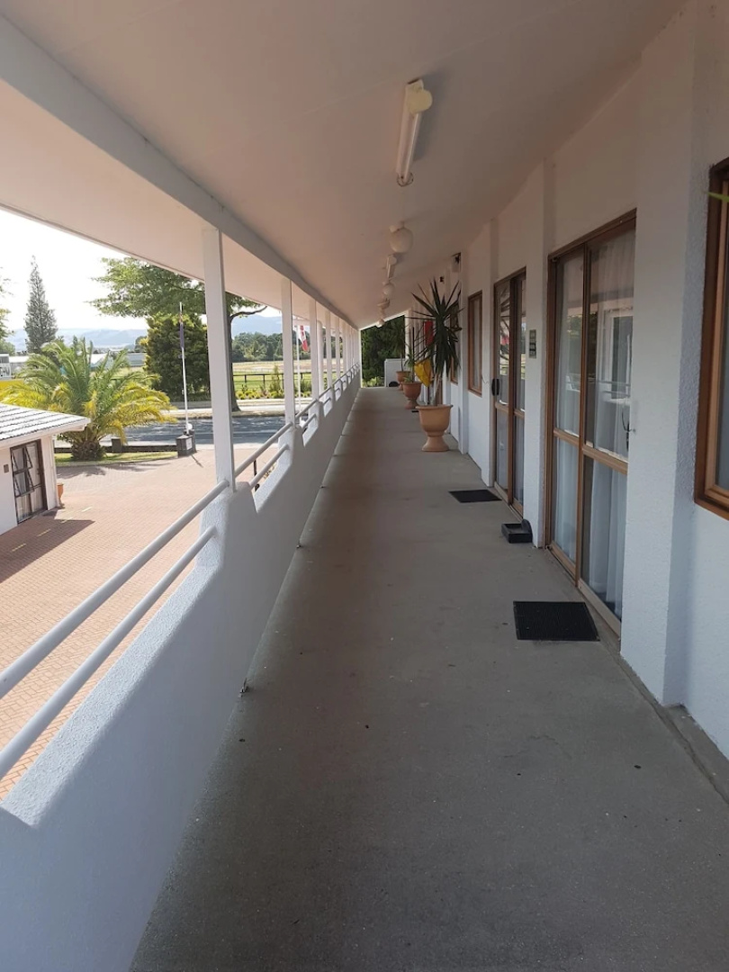 Boulevard Motel & Restaurant