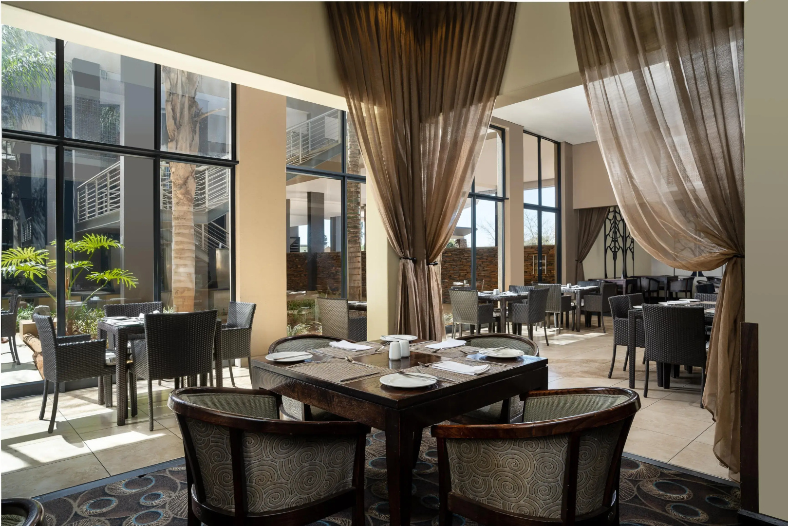 Premier Hotel OR Tambo