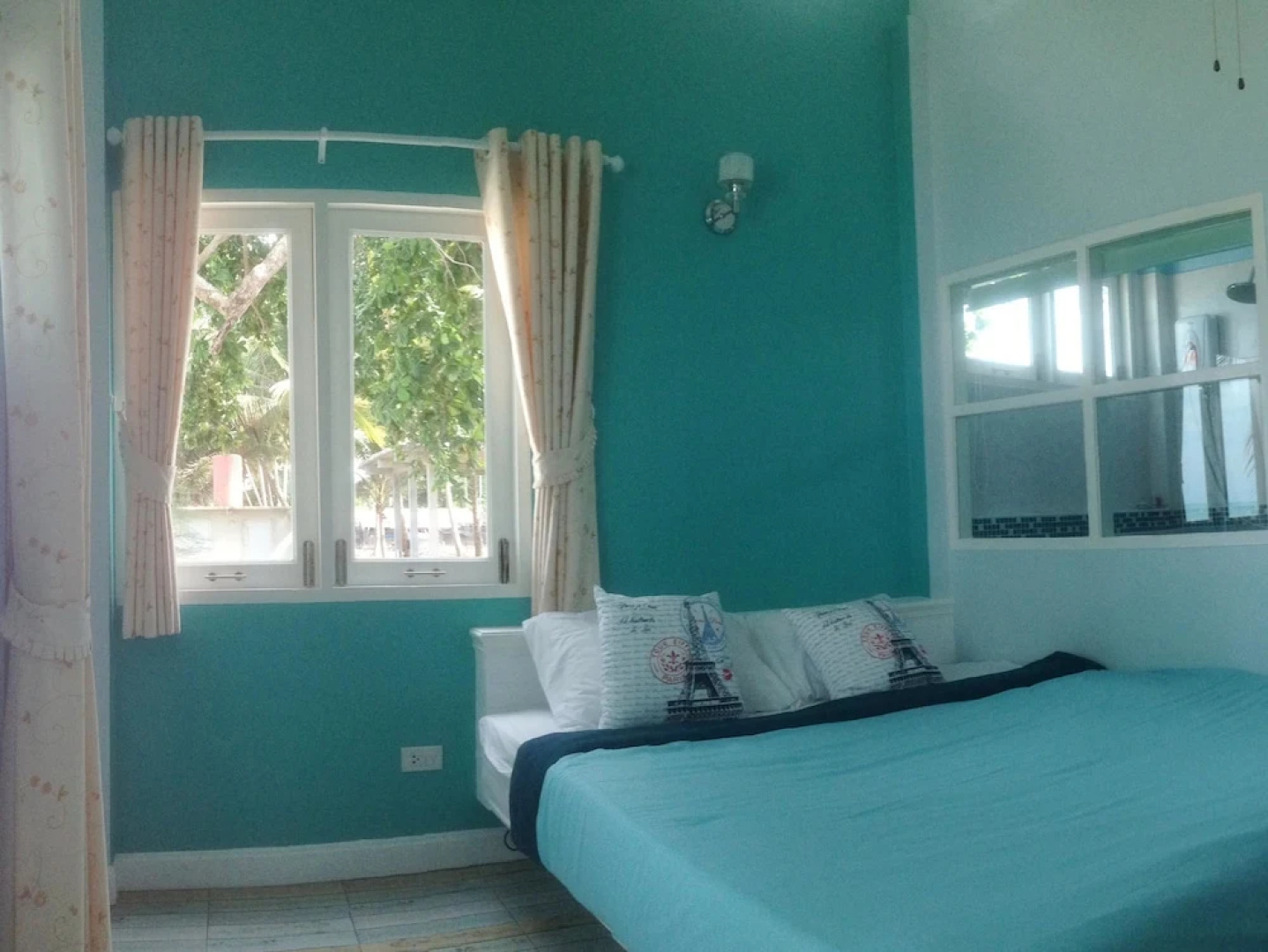Teeny Beach Bungalow