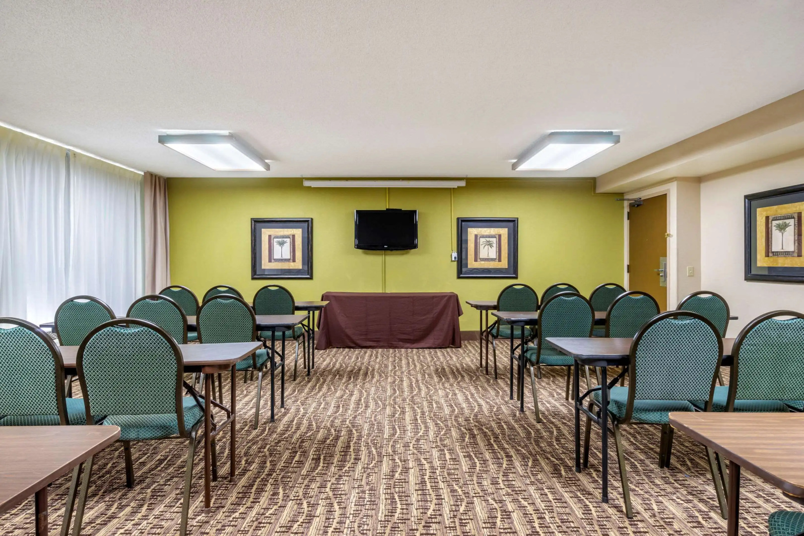 Comfort Inn & Suites St. Pete - Clearwater International Airport