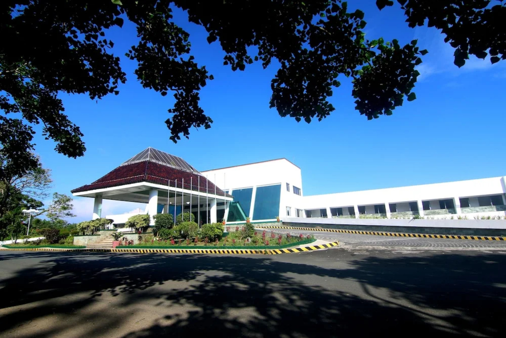 KC Hillcrest Hotel and Golf Club