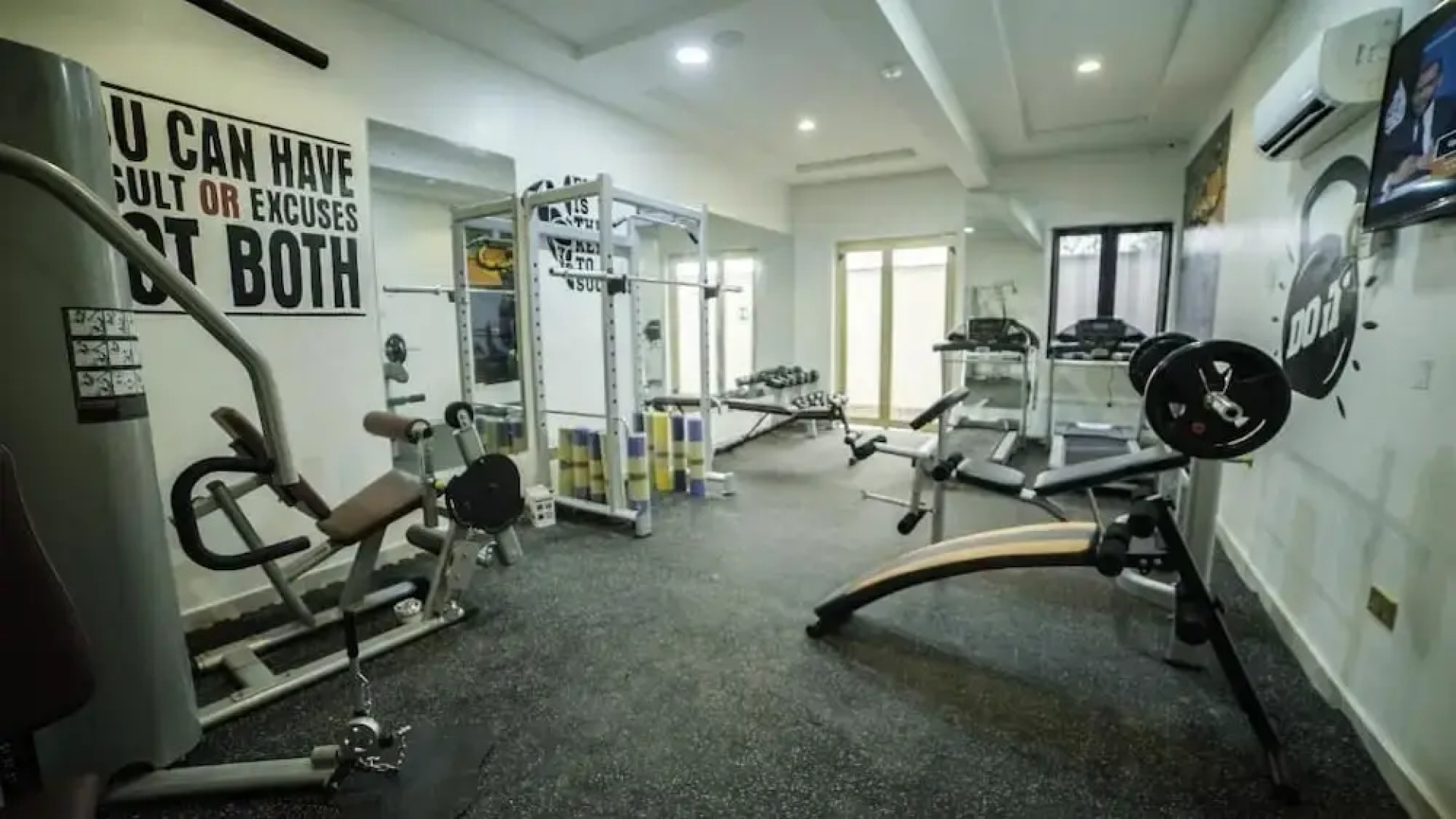247 Luxury Hotel & Apartment Ajah