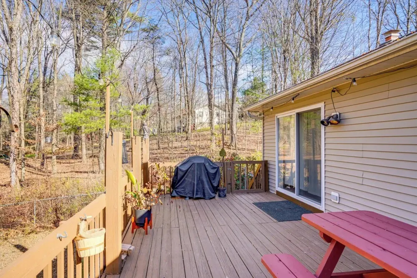 Family-friendly Saugerties Home w/ Hot Tub & Games