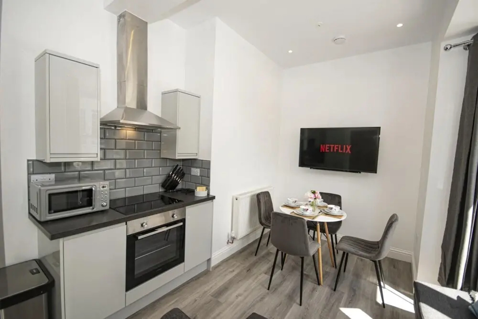 Baker Chambers Lovely Self-catering Apartment Located Within a Beautifully Renovated Building