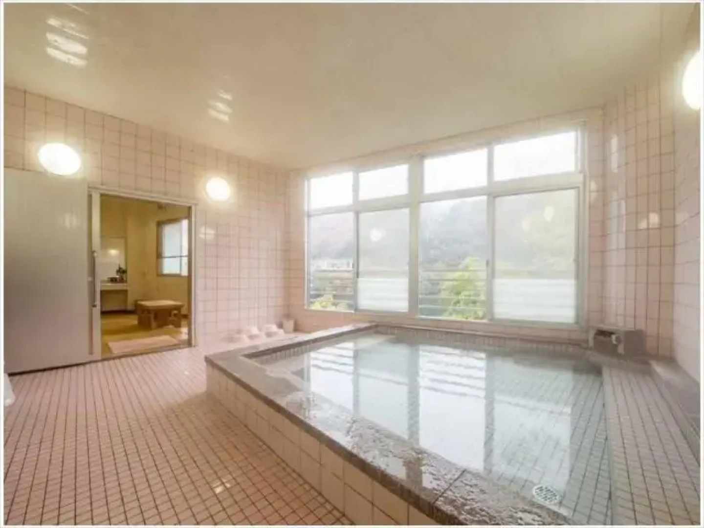 Hakuchi Onsen Konishi Ryokan