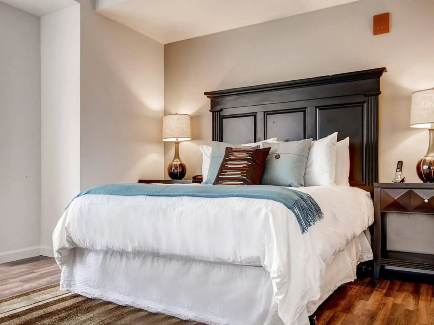 Global Luxury Suites at the Commonwealth