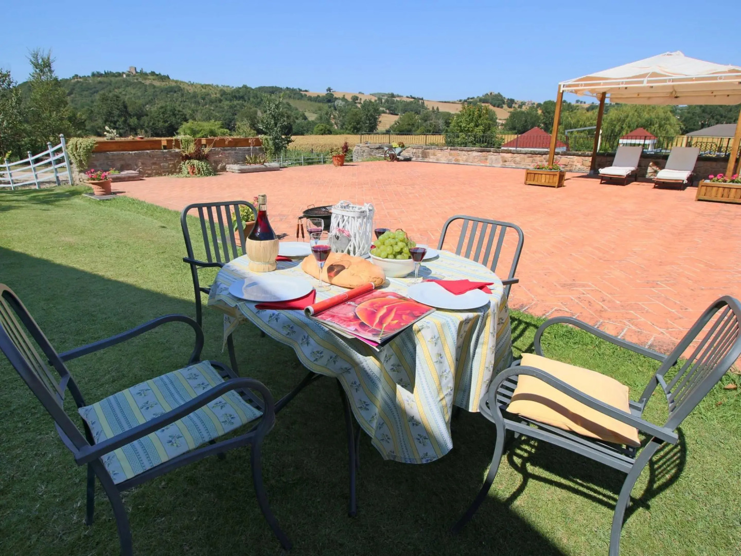 Cottage in Todi With Pool and Terrace