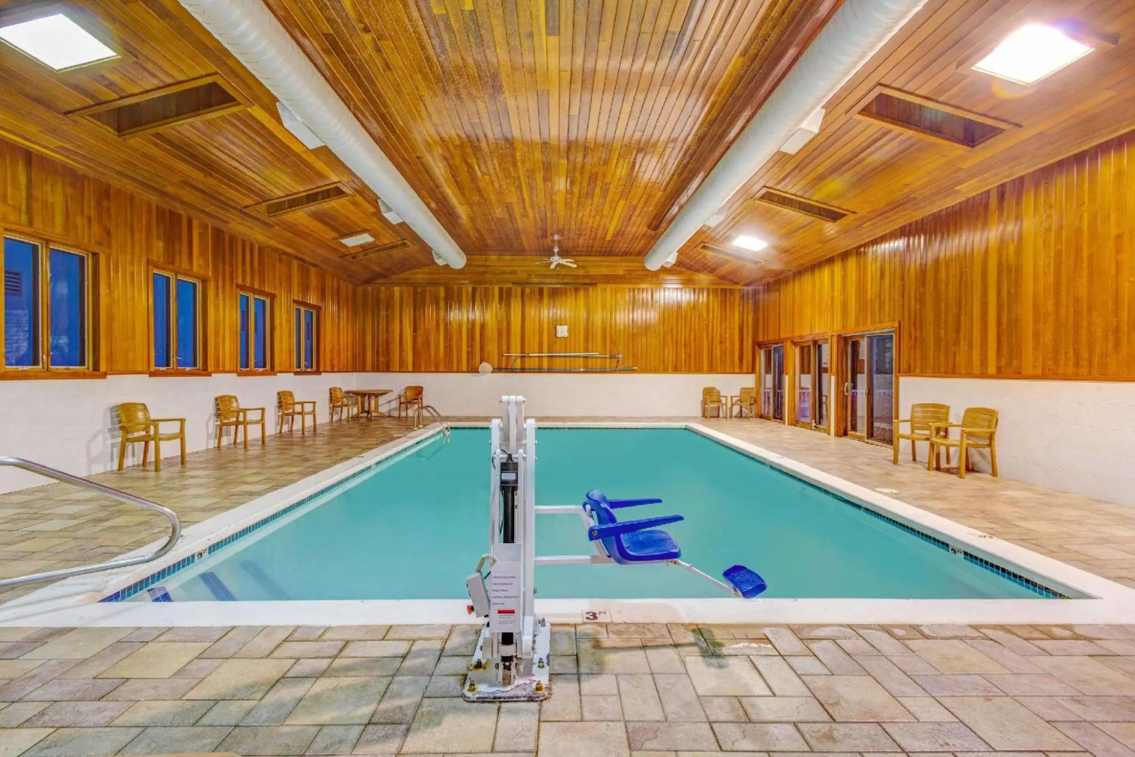 Days Hotel & Conference Center - Methuen Ma