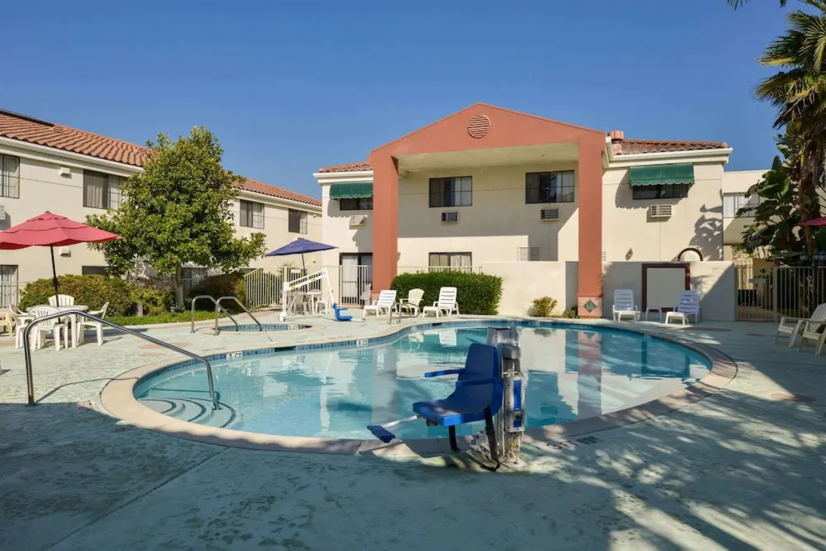 Quality Inn & Suites
