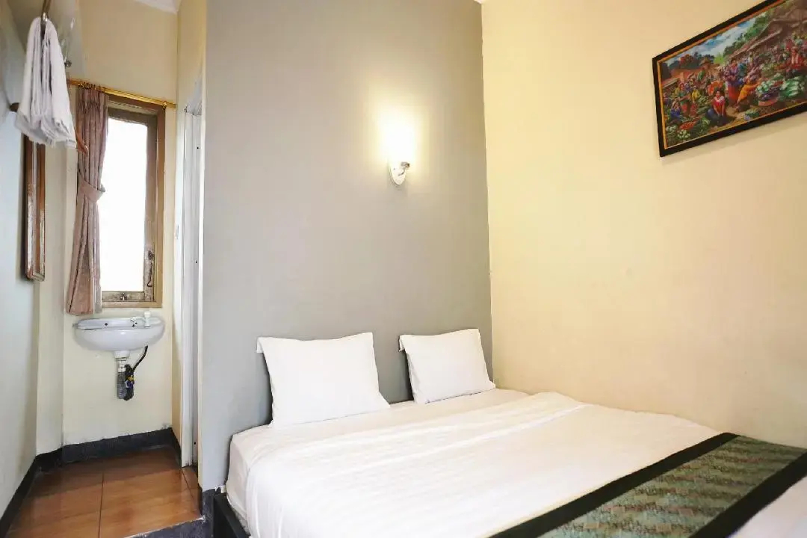 Saung Balibu Hotel