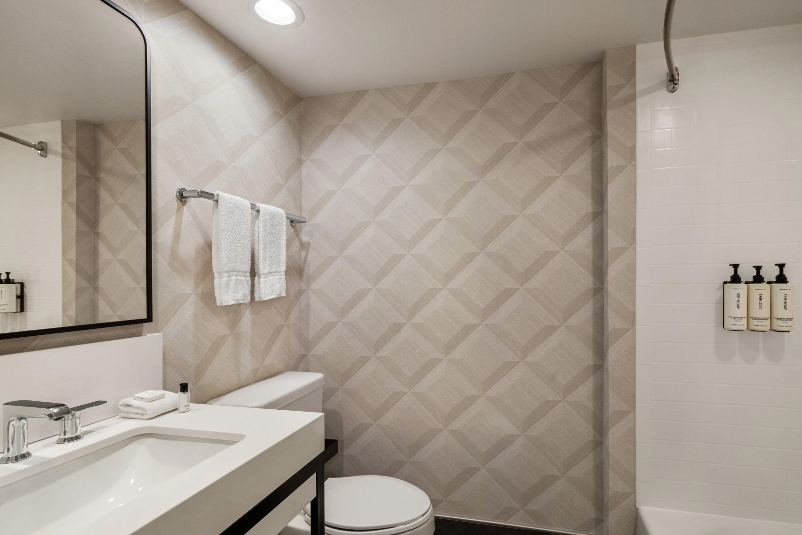 Crowne Plaza Louisville Airport Expo Ctr by IHG