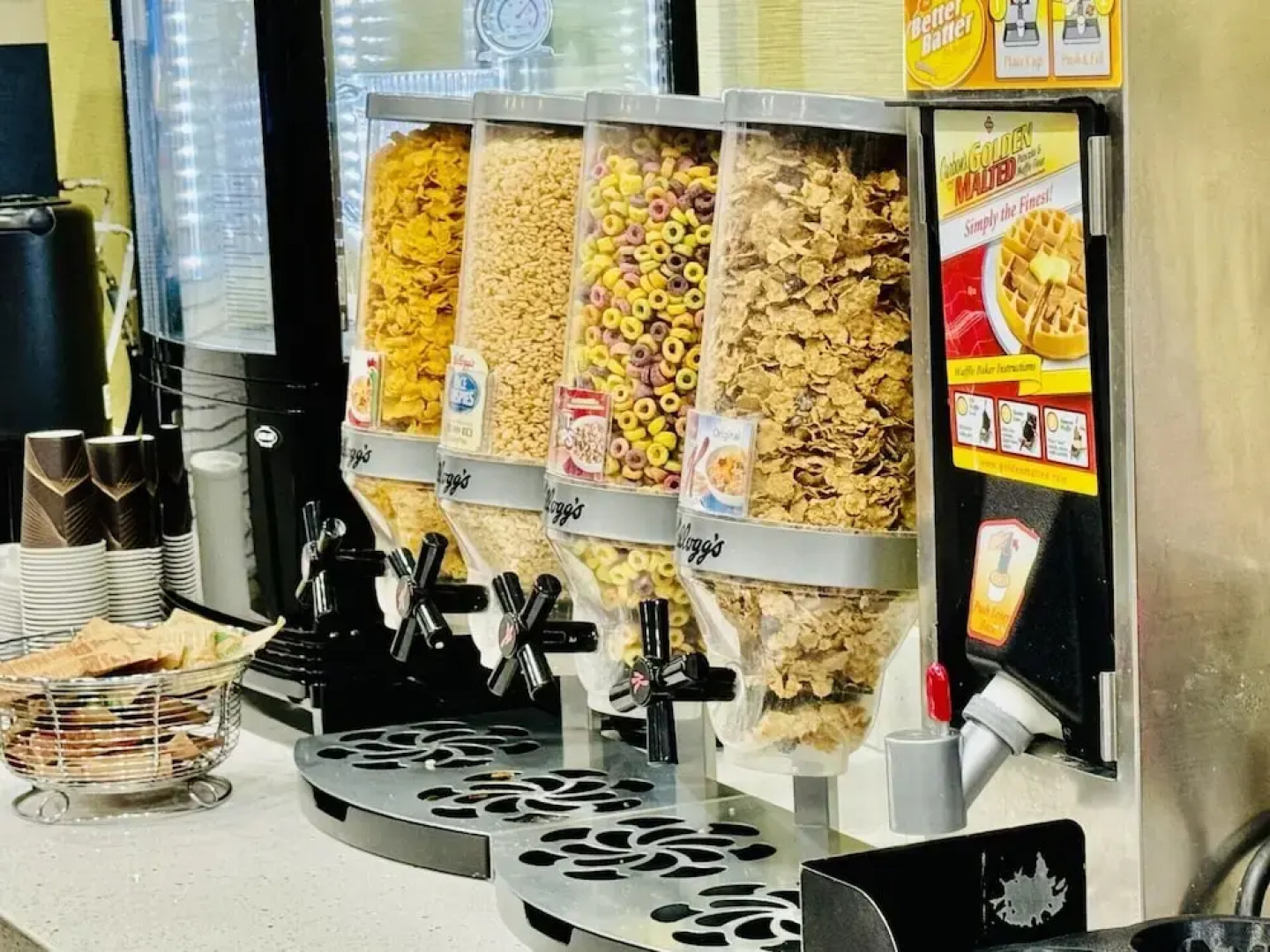 Super 8 Ajax/Toronto On