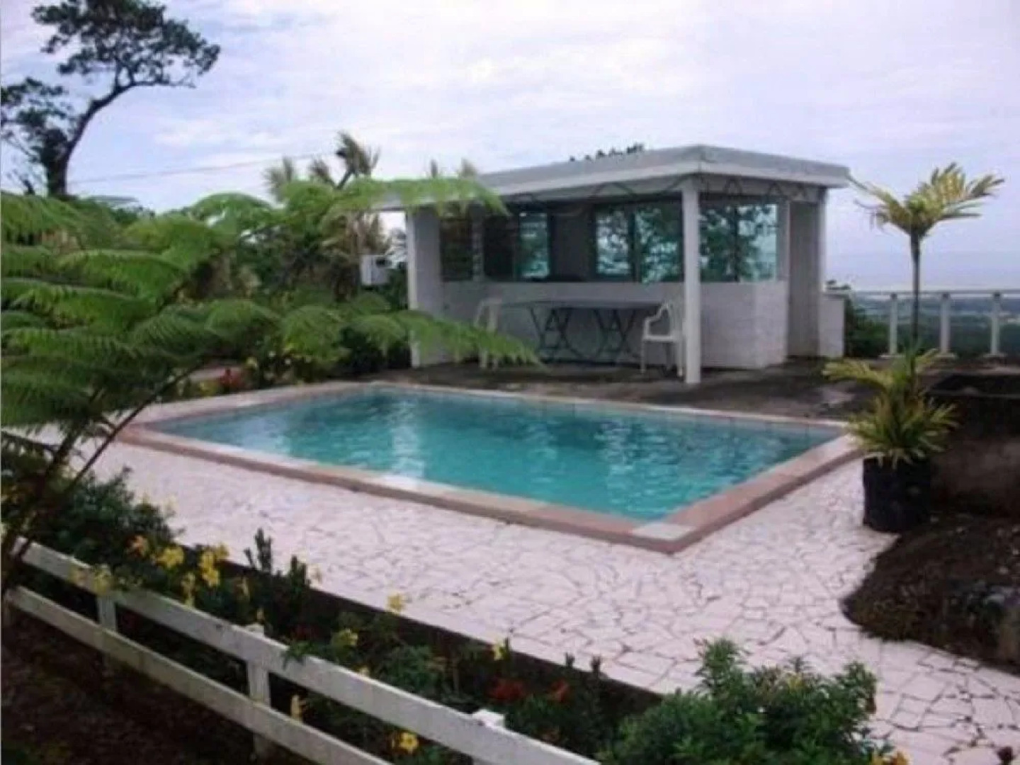 Dave Parker's Eco Lodge