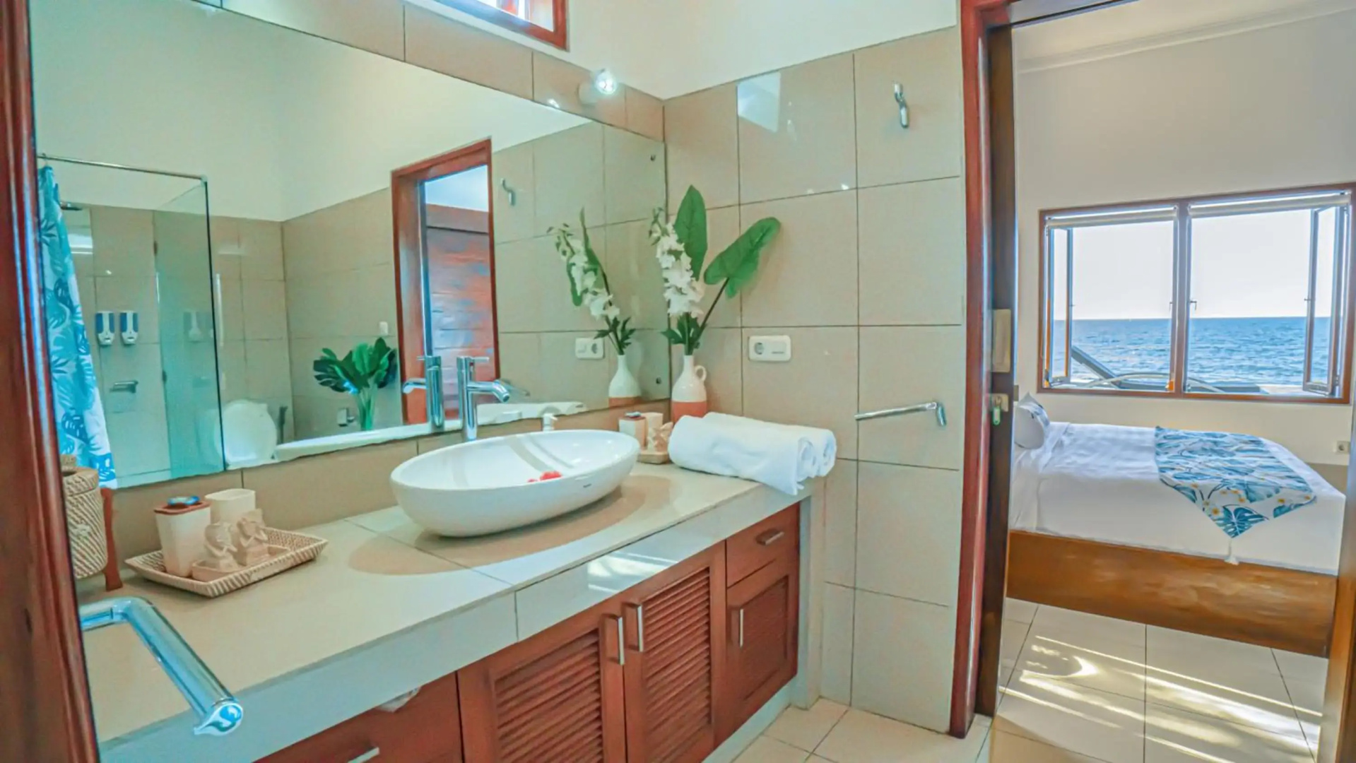 Air Sanih Beach Villa