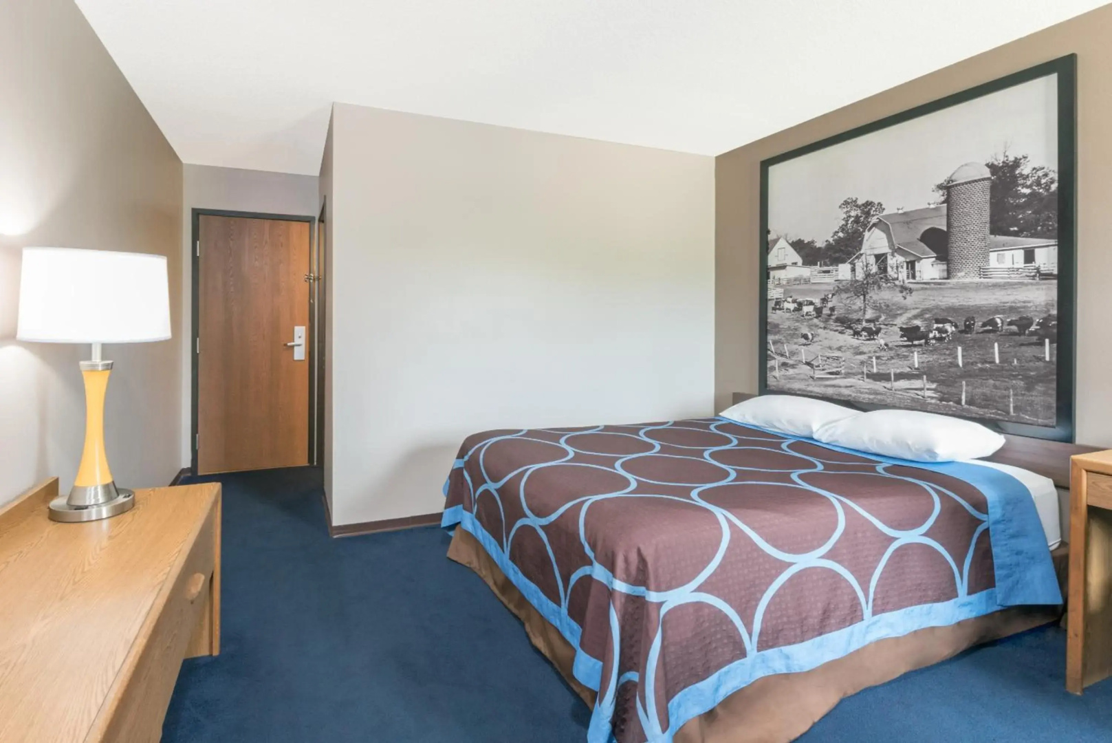 Super 8 By Wyndham Milbank