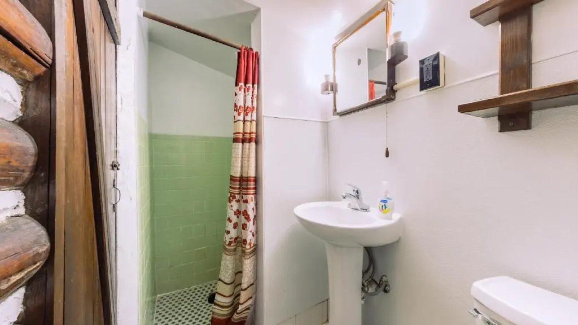 Log Cabin Motor Court