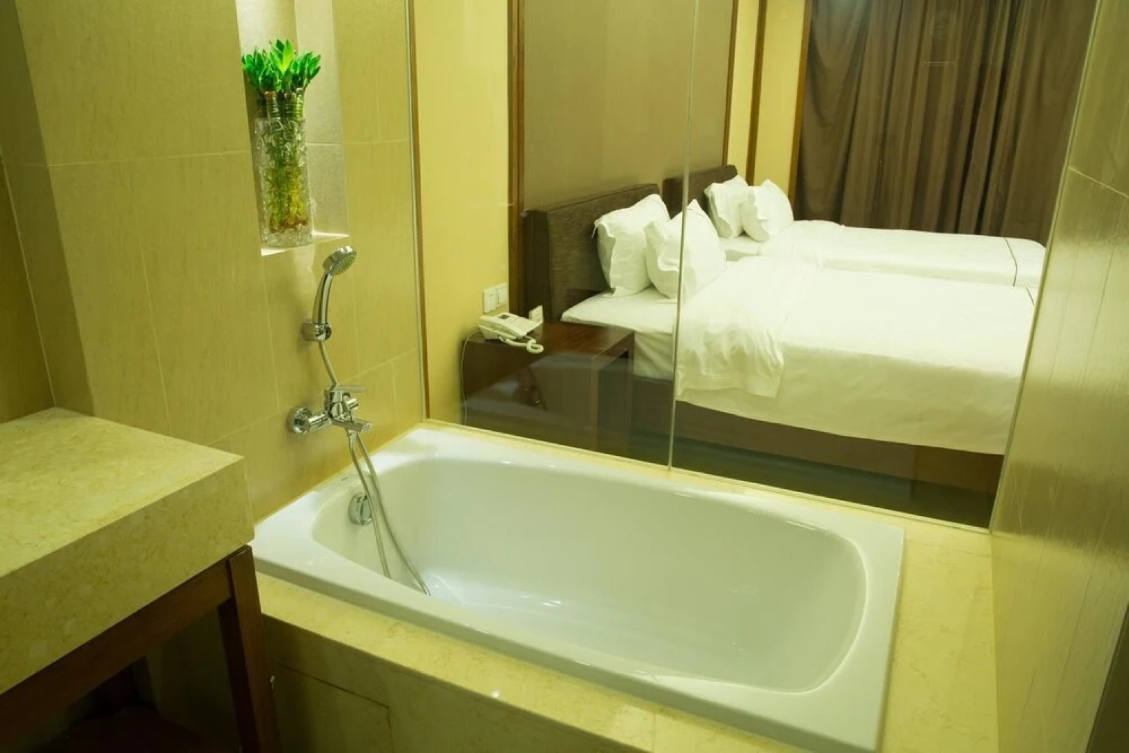 Yijing Holiday Hotel