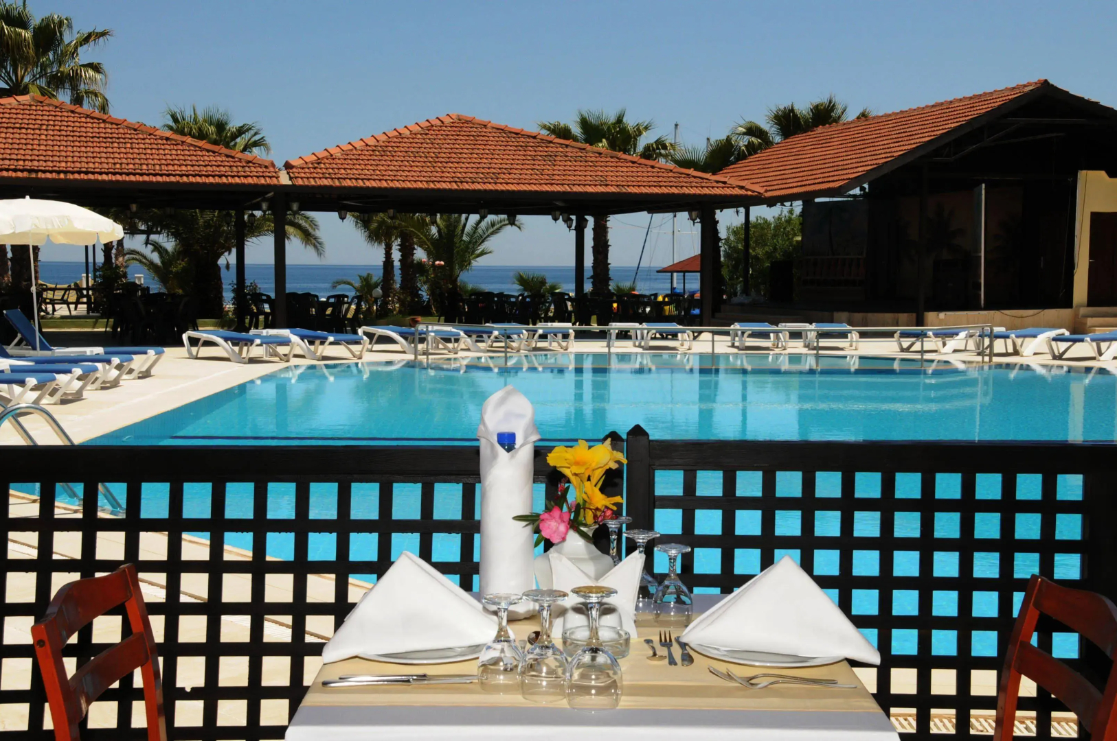 Club Akman Beach Hotel