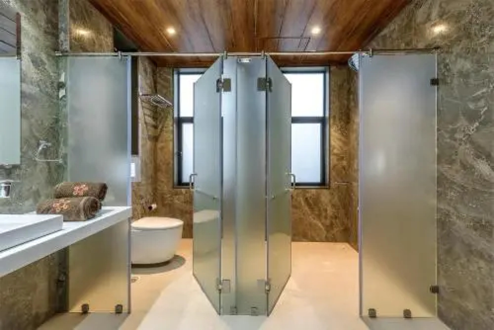 SaffronStays Falcon Hill, Lonavala - luxury villa with infinity pool near Lion's Point