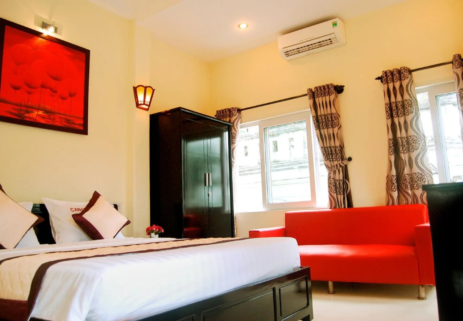 Canary Boutique Hotel