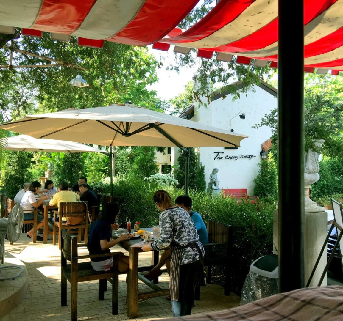 Tha Chang Vintage