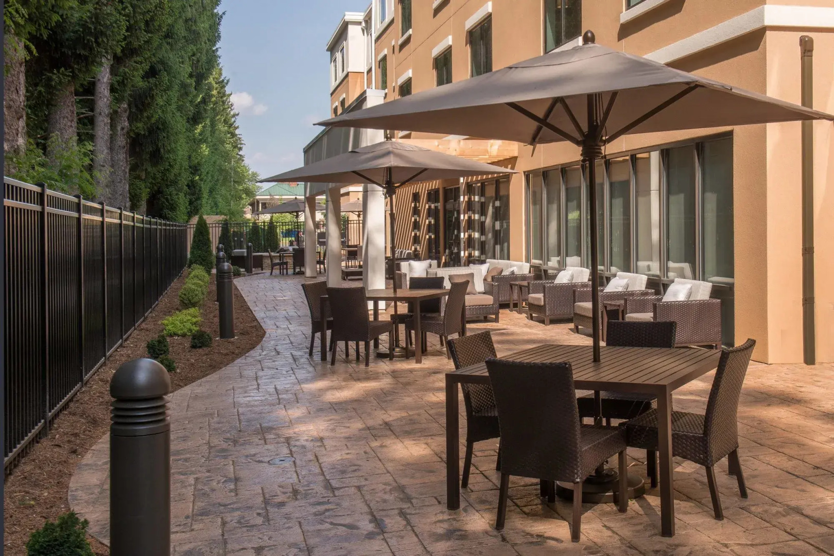 Courtyard Hershey Chocolate Avenue