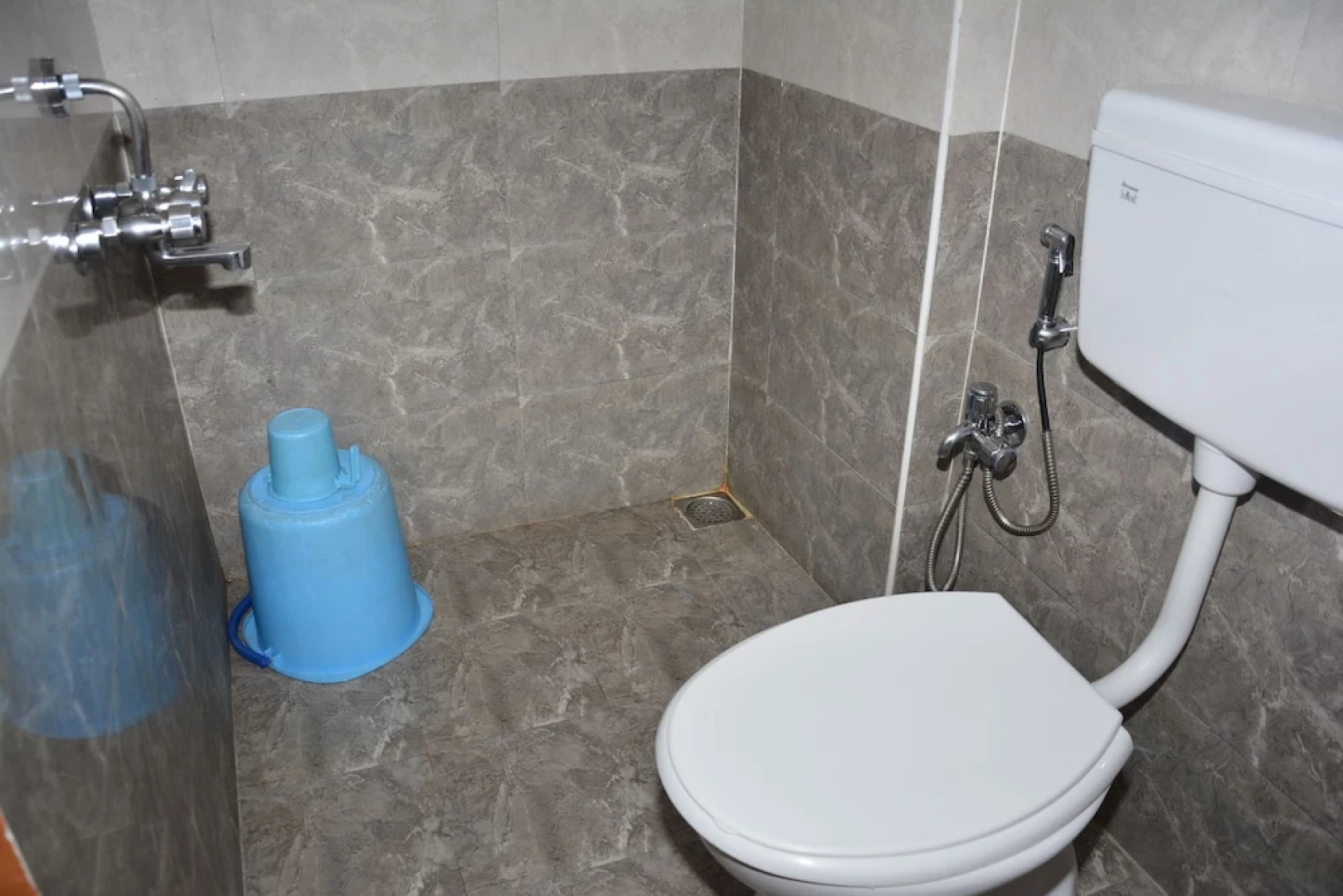 Krish Rooms And Stay