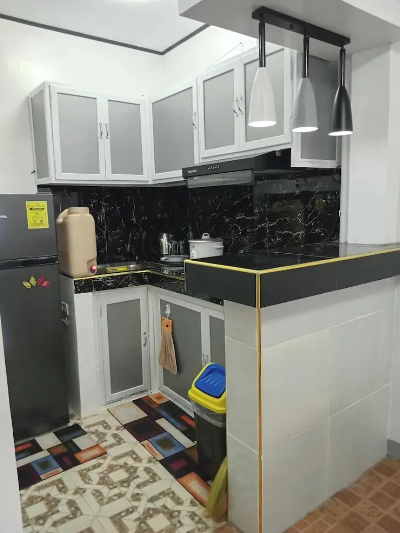 3g's & C Calapan Transient House