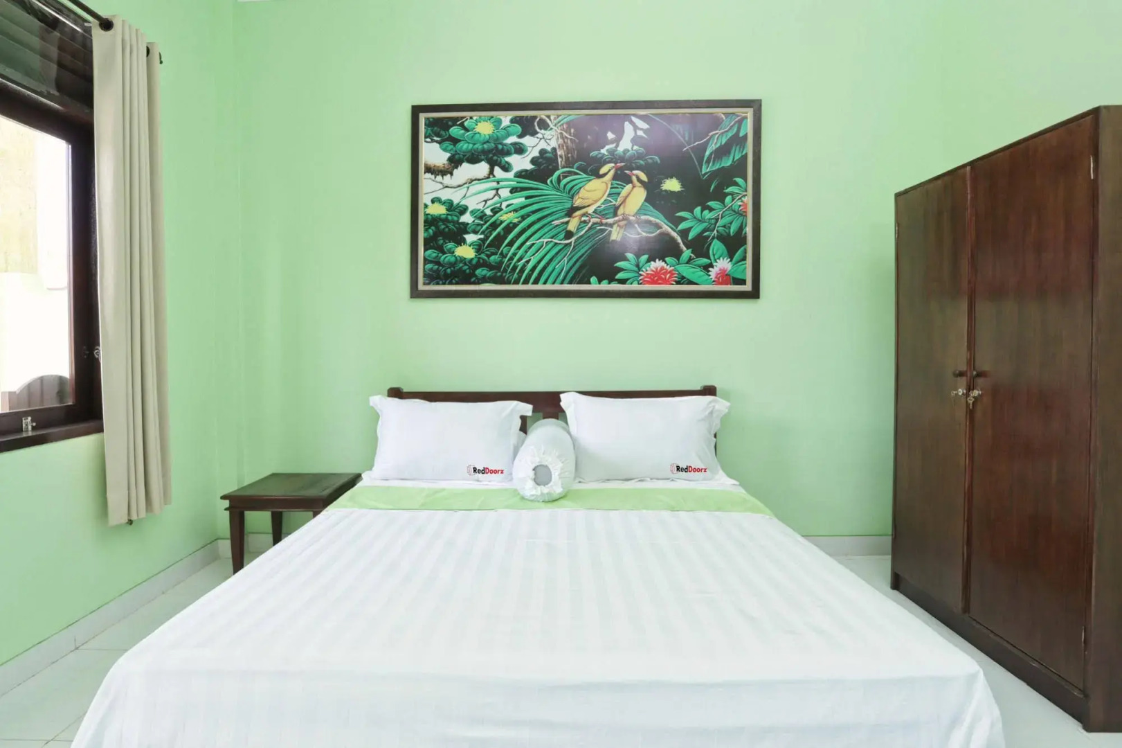RedDoorz @ Kerobokan Canggu