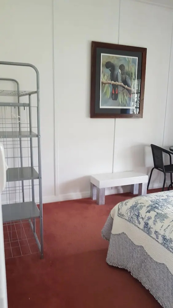 Redtail Ridge Cottages - Adults Only