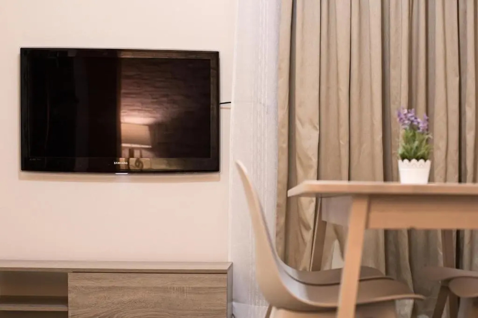 Paradise Apartment in Peiraiki