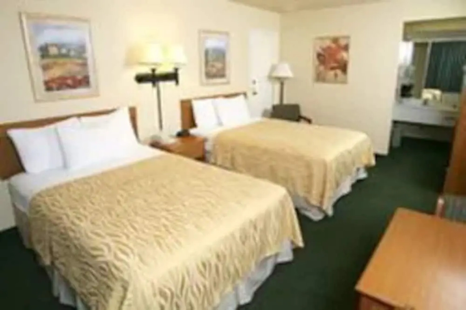 Whitten Inn University