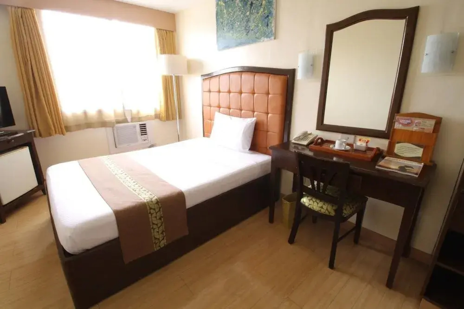 EON Centennial Plaza Hotel