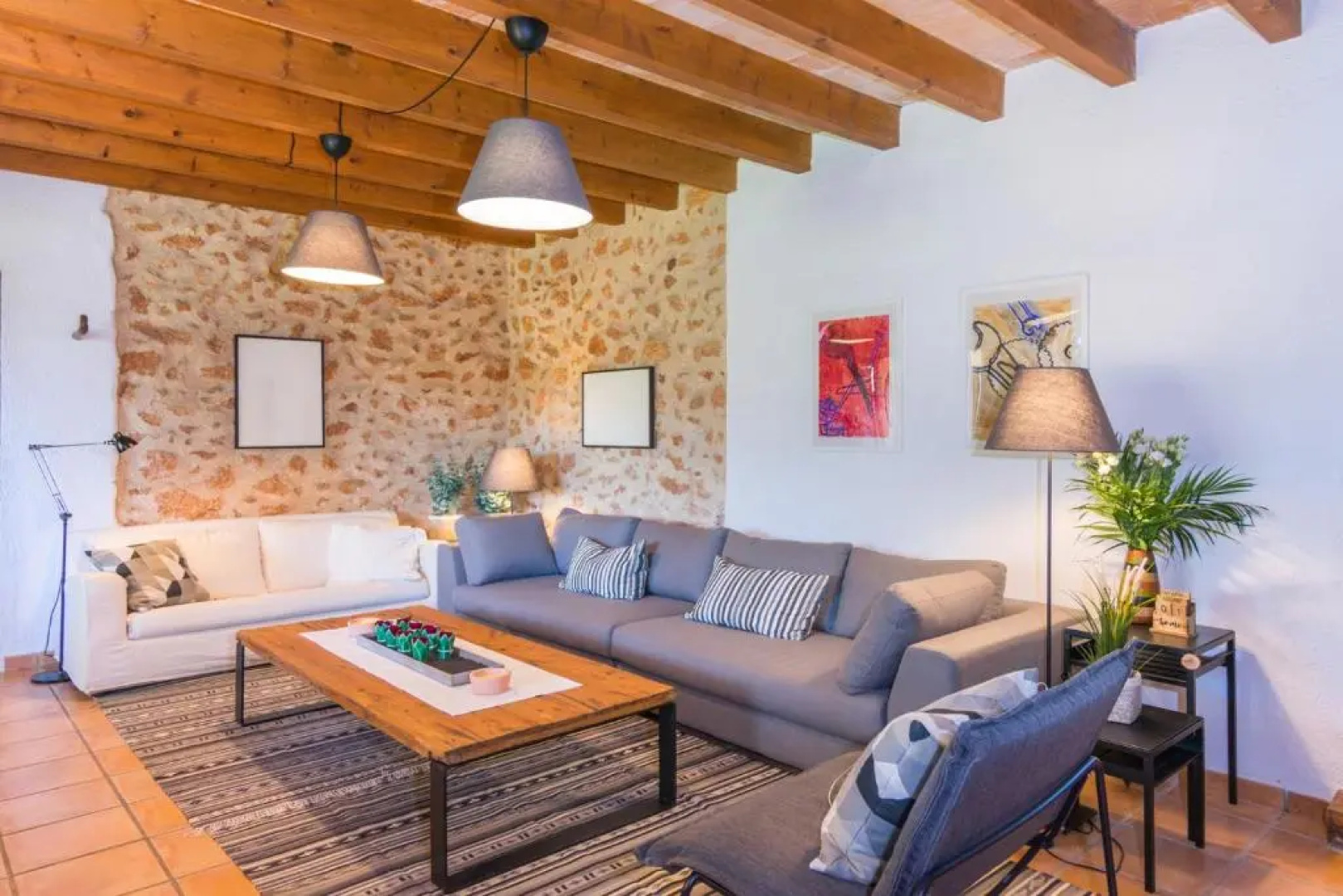 Preciosa casa con piscina a 1 Km de Santa Maria del cami