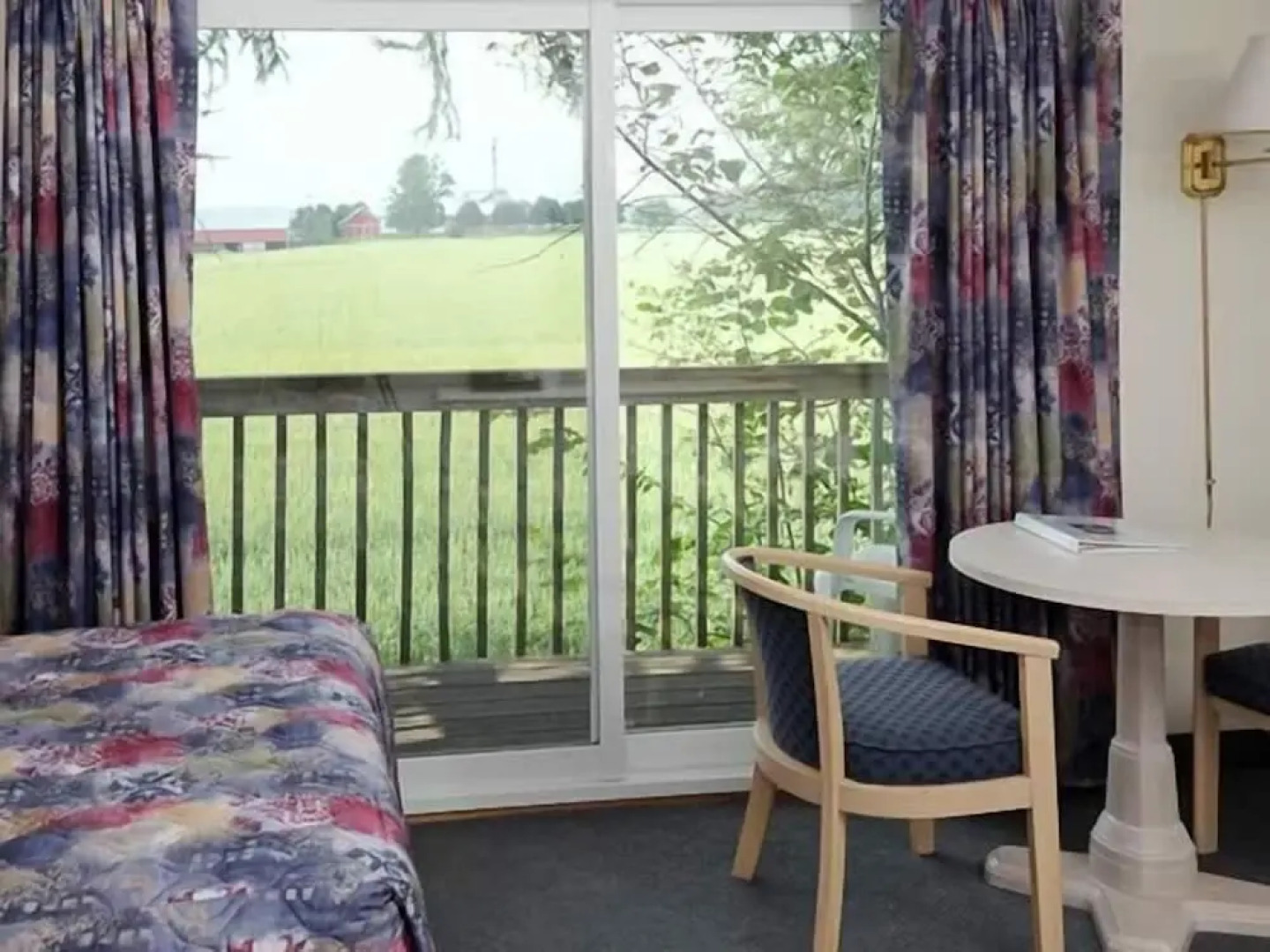 Stratford Suburban Motel