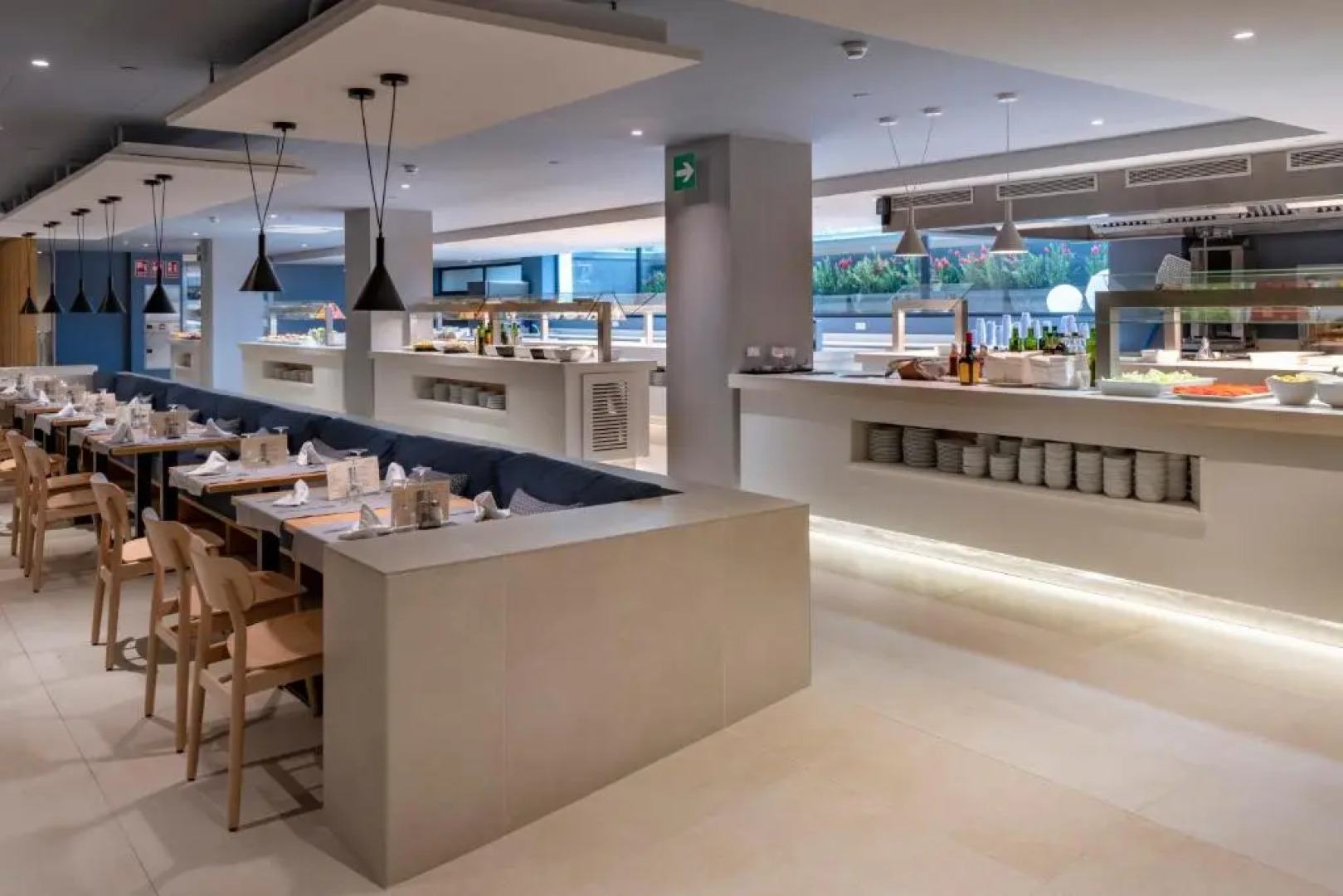 Caprici Beach Hotel & Spa