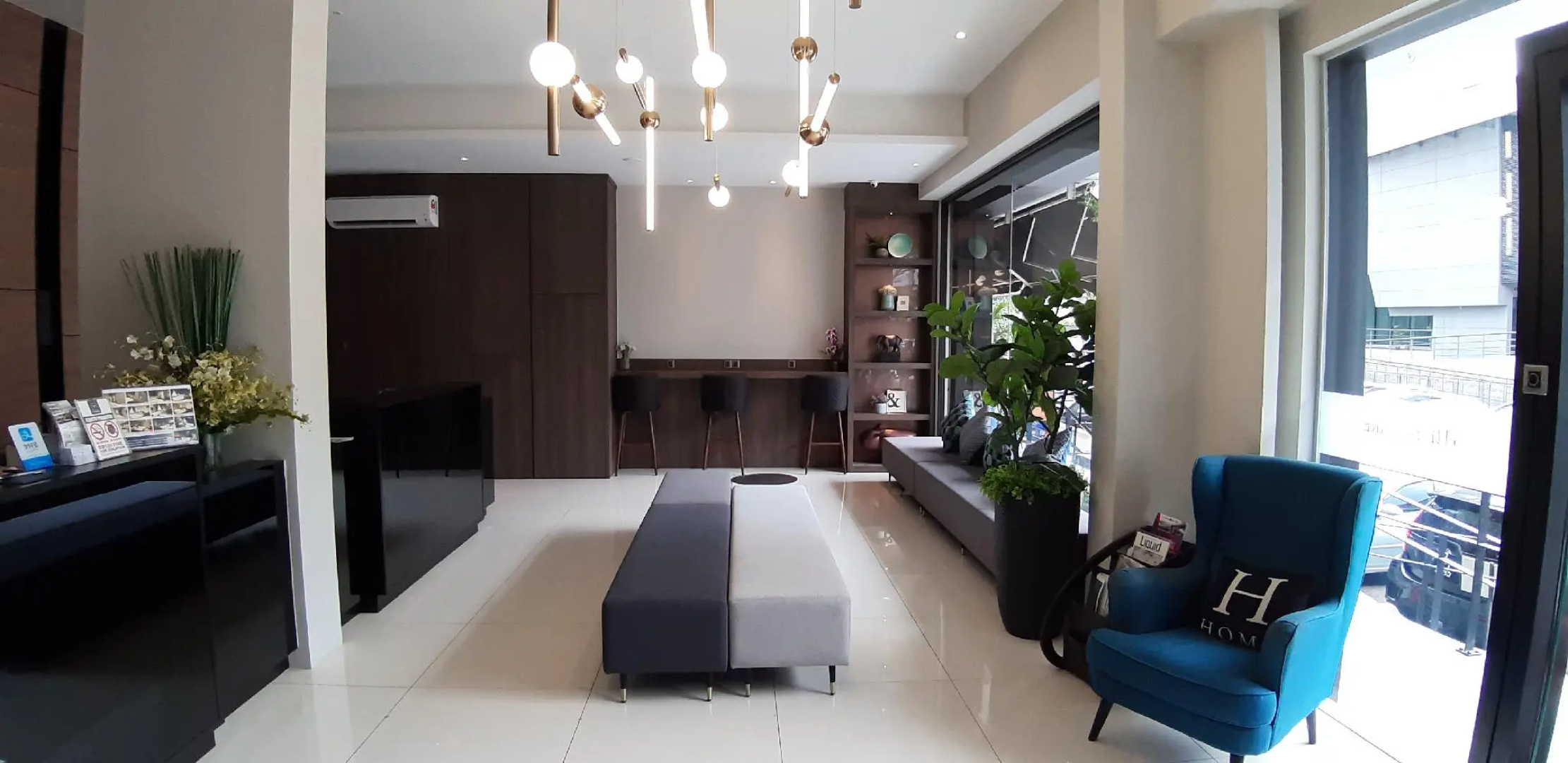 The Square Hotel