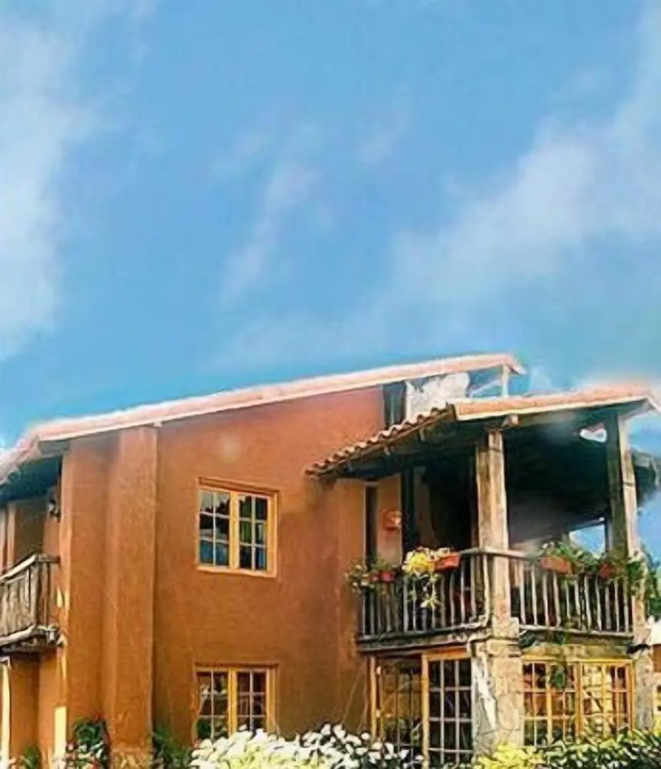 La Casa de Barro Lodge & Restaurant
